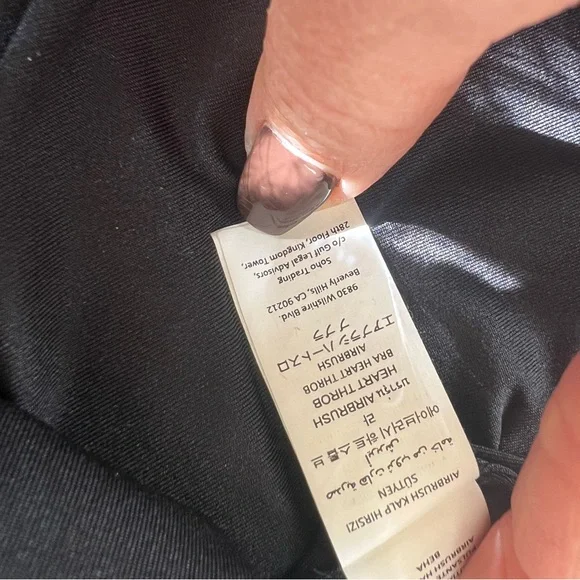 Alo Yoga Airbrush Heart Throb Bra Medium Black & White - Picture 7 of 9